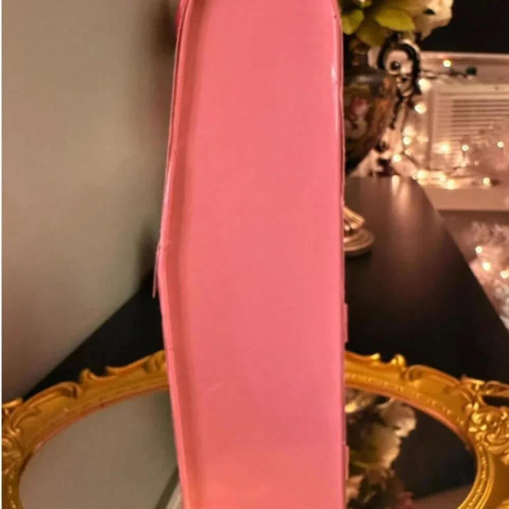 Pink Love Letters Metal Mailbox Valentine’s Day Decor Card Holder Shelf NWT